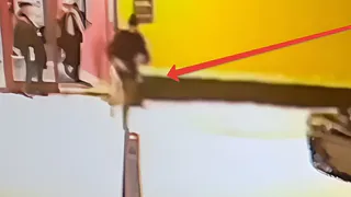 В Чебоксарах задержали мужчину, выхватившего 95 тысяч рублей у студентки в банкомате