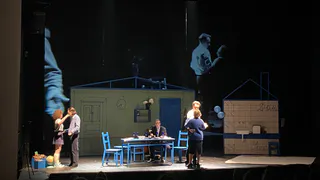 В пятницу в Нижнекамск со спектаклем приедет Дмитрий Дюжев