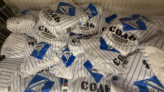 Рассыпаю соль у порога: горничная с 20-летним стажем рассказала, для чего – работает безотказно