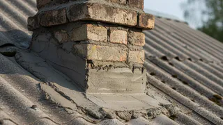 Надежная герметизация на долгие столетия: чем заделать отверстие вокруг дымохода в кровле из шифера — смесь из 2 компонентов