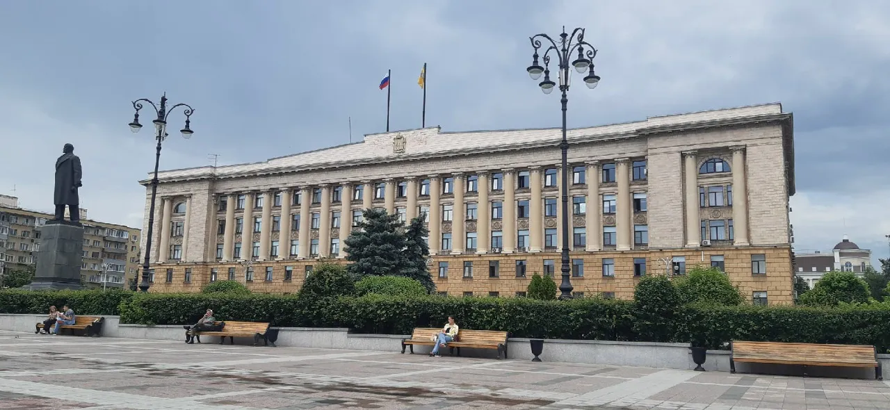 Управделами губернатора Пензенской области закупает внедорожник почти за 10 млн рублей