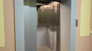 В Коми во всех многоэтажках к концу года хотят заменить старые лифты