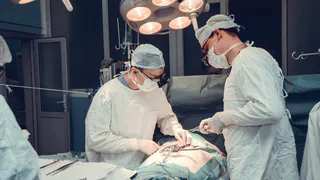 Разрыв сосуда: рязанцу в ковидном госпитале удалили ложную аневризму