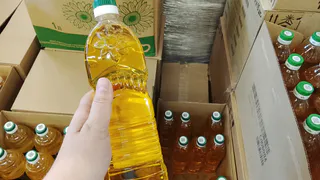 Подсолнечное масло может неприятно удивить: три теста помогут понять, стоит ли его покупать снова