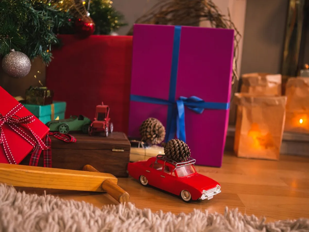 Полпред президента Артем Жога исполнил новогоднюю мечту мальчика из Челябинска