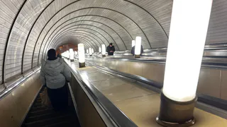 Казанское метро откажется от жетонов: оплату переведут на QR‑коды из‑за ежегодных потерь в 7 млн рублей