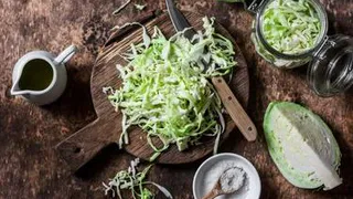 Названы продукты, которые обязательно стоит употреблять летом