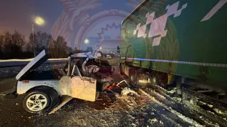 Смертельное ДТП в Татарстане: пассажирка «Нивы» погибла при столкновении с грузовиком