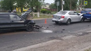 В Захаровском районе в массовом ДТП пострадали два человека