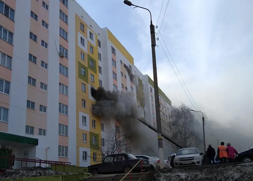 В Нижнекамске на Вахитова начался пожар в квартире