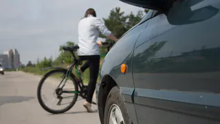 В Рязани водитель сбил велосипедистку и скрылся с места ДТП