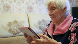 Губернатор Пензенской области поздравил ветерана Великой Отечественной войны