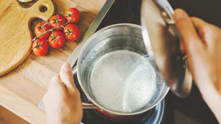 Можно ли кипятить обычную воду из-под крана - запомните раз и навсегда