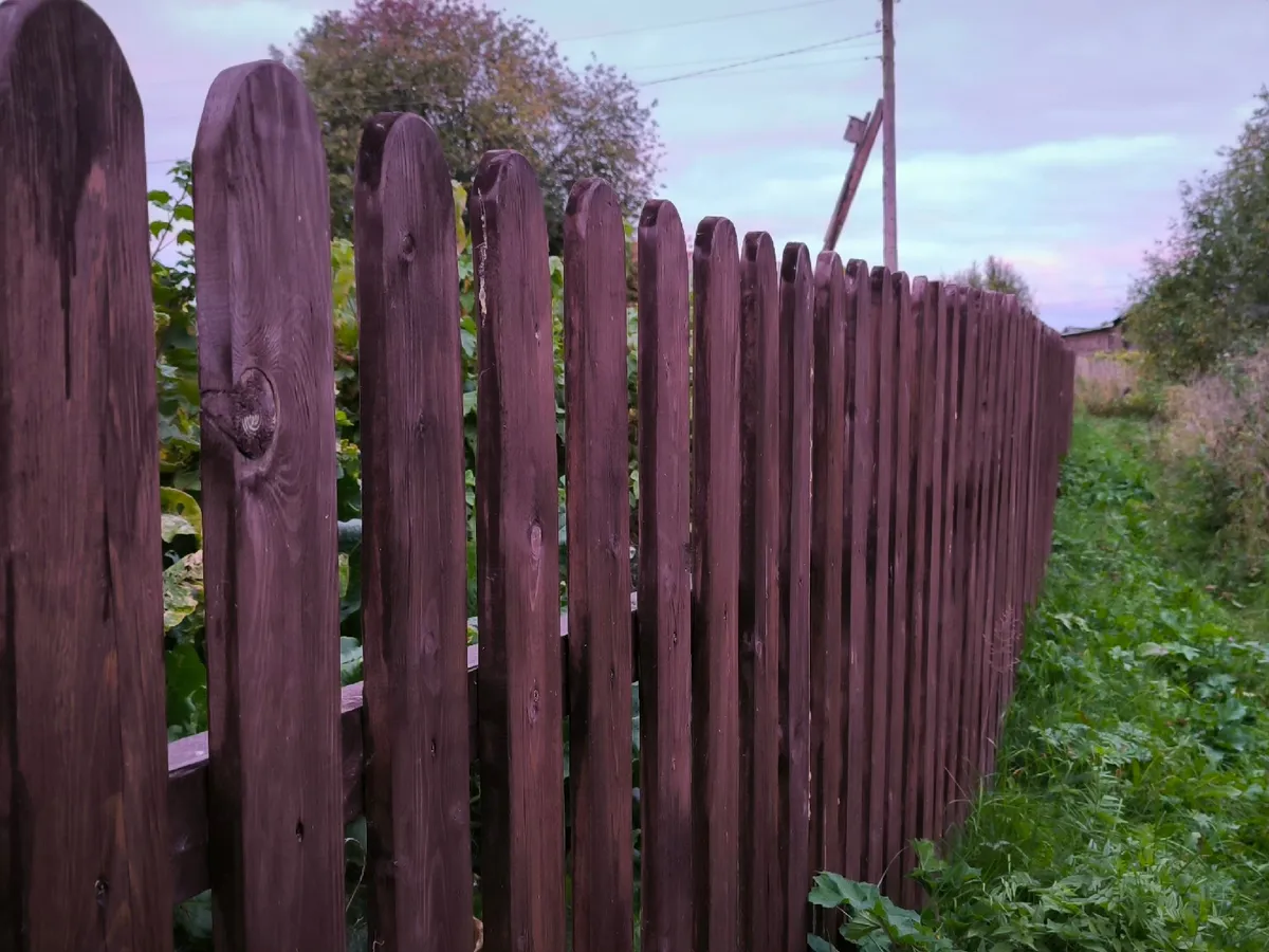 С 18 апреля полностью будет запрещена установка заборов на даче: необходимо их демонтировать