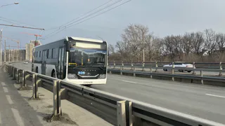 Жители мкр. Заря часами стоят на остановке в ожидании транспорта