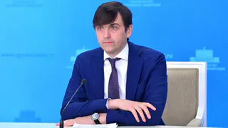 Школьники останутся без сотовых телефонов на уроках