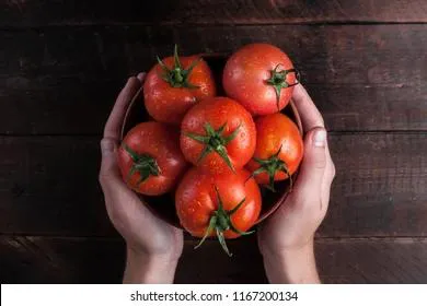 Быстро очищаем помидор от кожицы