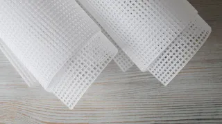 Виниловые обои выкинули в мусорку: клеим другой долговечный материал — супер хит у дизайнеров