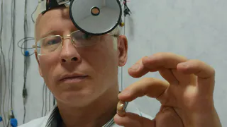 Ухудшается слух? Слуховой аппарат необходим для комфортного общения