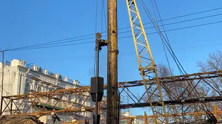 Начало положено: вбили первую сваю в основание нового моста на Ленина