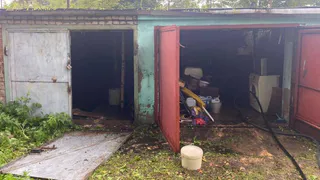 В Александрове загорелись два гаража на Ново-Стрелецком проезде