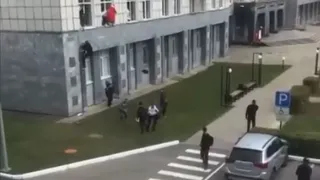 Стрельба в Пермском университете: студенты выпрыгивали из окон