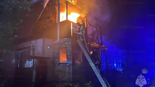 Во Владимире пожар охватил многоэтажку на Железнодорожной улице