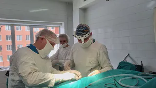 Пензенские нейрохирурги провели  сложные операции по удалению осколков из мозга у двух бойцов СВО