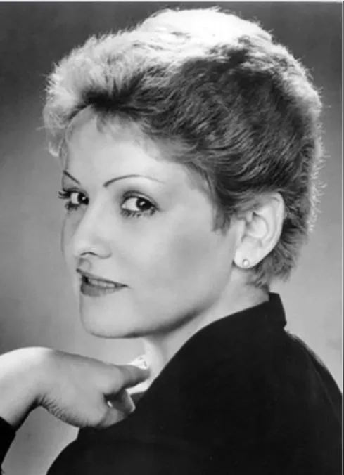 Сегодня 77 лет исполняется советской певице Нине Бродской