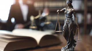 В Коврове охранника обвиняют в избиении знакомого в городском кафе