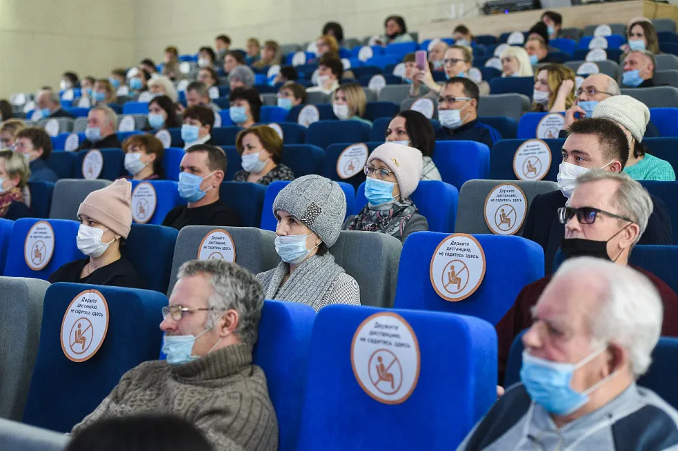 Жители Камских полян требуют от властей решить транспортную проблему, построить ЗАГС