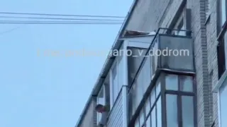 Во Владимире спасли мужчину, который собирался спрыгнуть с 9 этажа