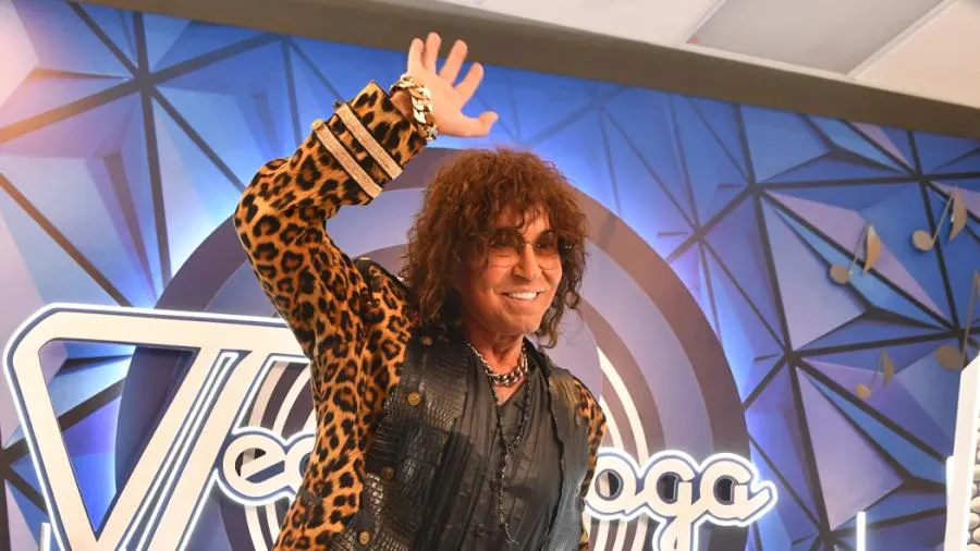 Валерий Леонтьев придумал причину, чтобы не возвращаться в Россию