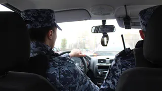 В Коми росгвардейцы задержали мужчину, подравшегося в магазине