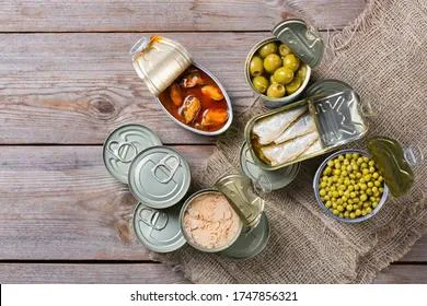 Россиянам предлагают отказаться от консервов и соусов