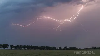 В Челябинской области женщина выжила после удара молнии