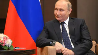 Президент Путин удостоил троих рязанцев государственными наградами