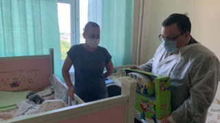 Подробности первого полета медицинского вертолета: на борту была годовалая  девочка