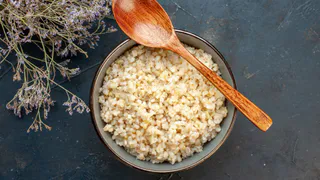 Перловая каша "по-кремлевски": рассыпчатая, нежная и очень вкусная - даже дети в восторге