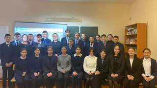 В Ядрине участник СВО встретился с школьниками и попросил их писать бойцам письма