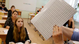 Нижнекамские школьники начали сдавать ЕГЭ