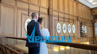 «Роскошный и изысканный»: почему Пензенский органный зал стал популярным местом для проведения свадебных торжеств