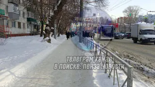 Автобус № 82с в Пензе сбил подростка на пешеходном переходе: Очевидцы рассказывают о трагическом происшествии