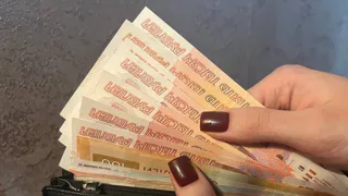 Жительница Удмуртии отсудила 300 тысяч рублей за перелом на остановке