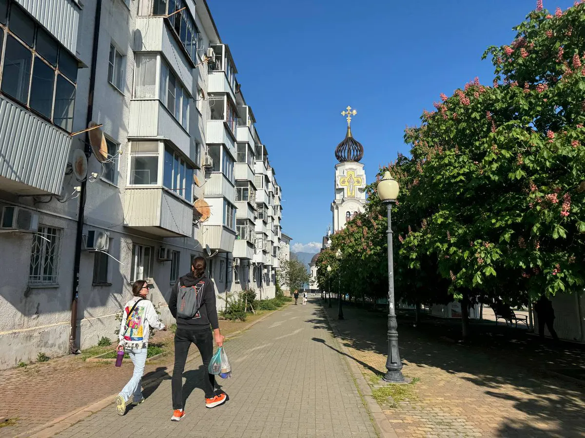 Как женщины неосознанно снижают свою значимость: 9 опасных моделей поведения