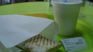 Кушать ночью разрешается: автозаправочные станции и придорожные кафе могут ночью торговать едой на вынос