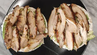 Мясо цыпленка украсит бутерброды