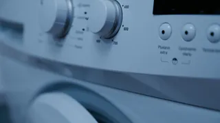 Стиральная машина самостоятельно очистится от грязи, плесени и остатков порошка - нужно зажать всего 2 кнопки