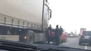 Под Рязанью на трассе М5 большегруз столкнулся с иномаркой