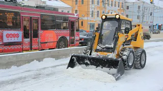 Предприятия Рязани помогают с уборкой снега